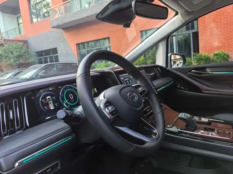 Trumpchi M8 2024 Master Series 2.0TGDI Supreme Edition — миниатюра 12