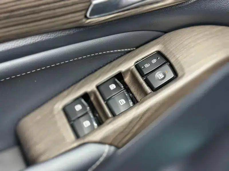 Trumpchi M8 2021 Leading Series 390T Premium Edition — миниатюра 17
