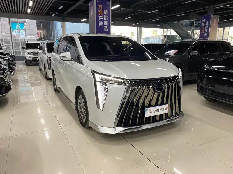 Trumpchi M8 2023 Master Series 2.0TGDI Flagship Edition — миниатюра 3