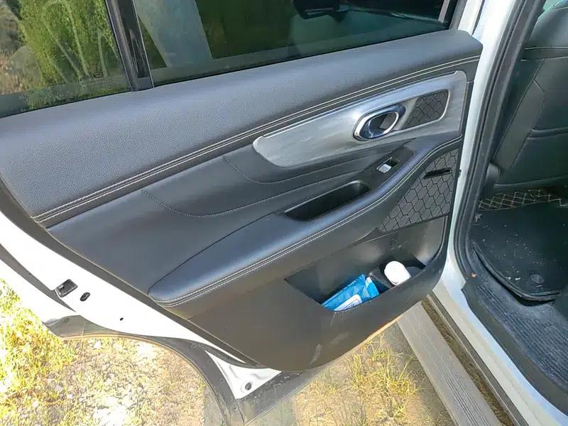Trumpchi GS8 2022 Navigator Series 2.0TGDI 2WD Luxury Intelligent Connected 7-Seater — миниатюра 17