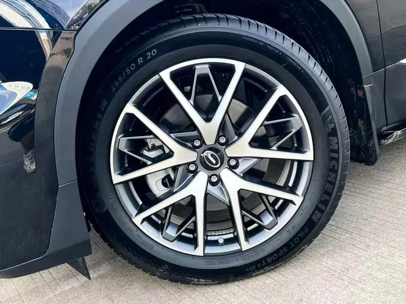 Trumpchi GS8 2025 Navigator Series 2.0TGDI 2WD 5-Seater Luxury Edition — миниатюра 11