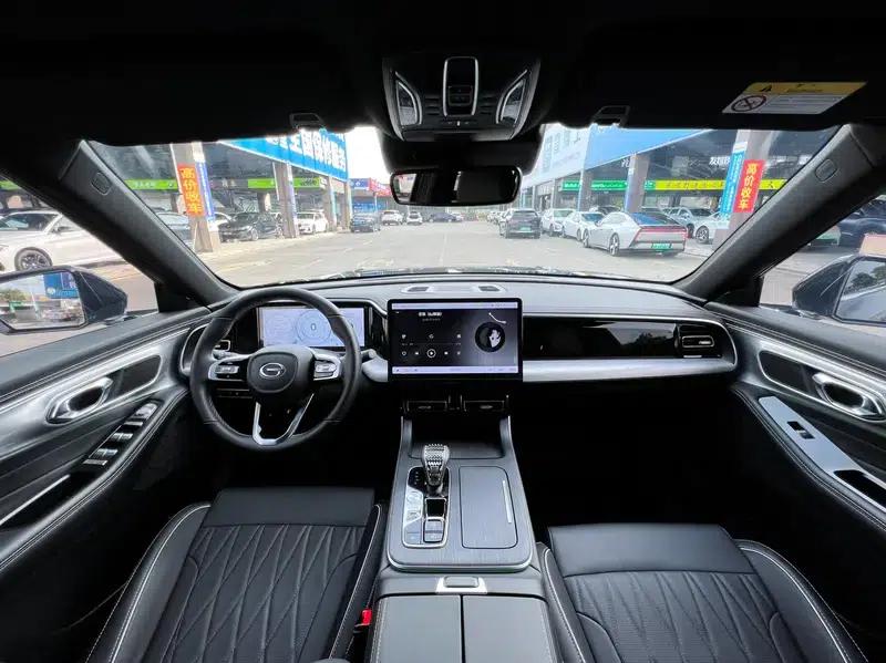 Trumpchi GS8 2025 Navigator Series 2.0TGDI 2WD 5-Seater Luxury Edition — миниатюра 13