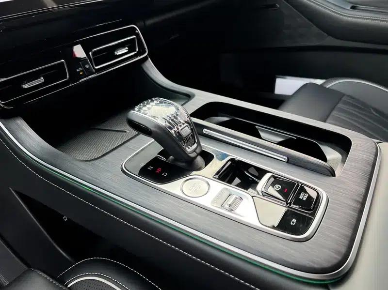 Trumpchi GS8 2025 Navigator Series 2.0TGDI 2WD 5-Seater Luxury Edition — миниатюра 15