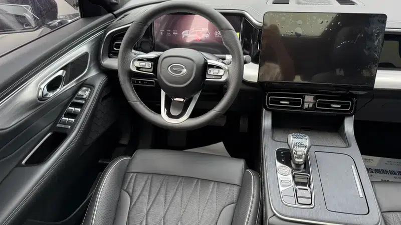 Trumpchi GS8 2024 Navigator Series 2.0TGDI Two-Wheel Drive Luxury Intelligent Edition — миниатюра 11