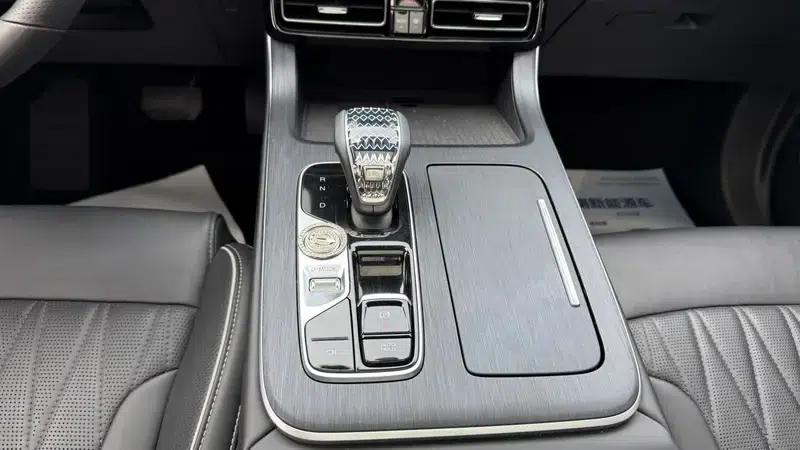 Trumpchi GS8 2024 Navigator Series 2.0TGDI Two-Wheel Drive Luxury Intelligent Edition — миниатюра 12