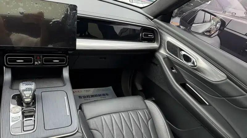 Trumpchi GS8 2024 Navigator Series 2.0TGDI Two-Wheel Drive Luxury Intelligent Edition — миниатюра 20