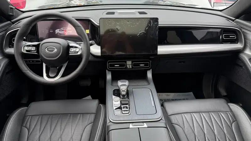 Trumpchi GS8 2024 Navigator Series 2.0TGDI Two-Wheel Drive Luxury Intelligent Edition — миниатюра 10