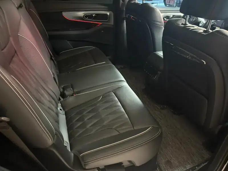 Trumpchi GS8 2022 Dual Engine Series 2.0TM Hybrid 2WD Premium Edition 7-Seater — миниатюра 19