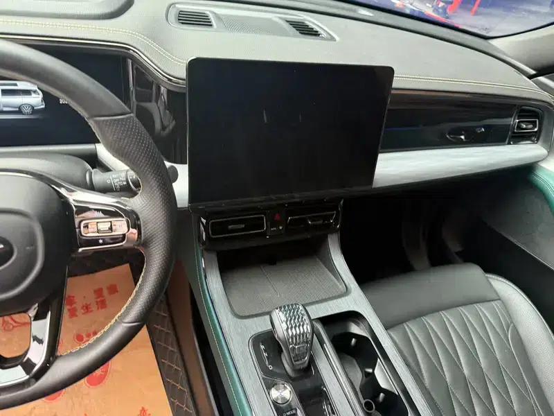 Trumpchi GS8 2022 Navigator Series 2.0TGDI 4WD Supreme Edition 7-Seater — миниатюра 7