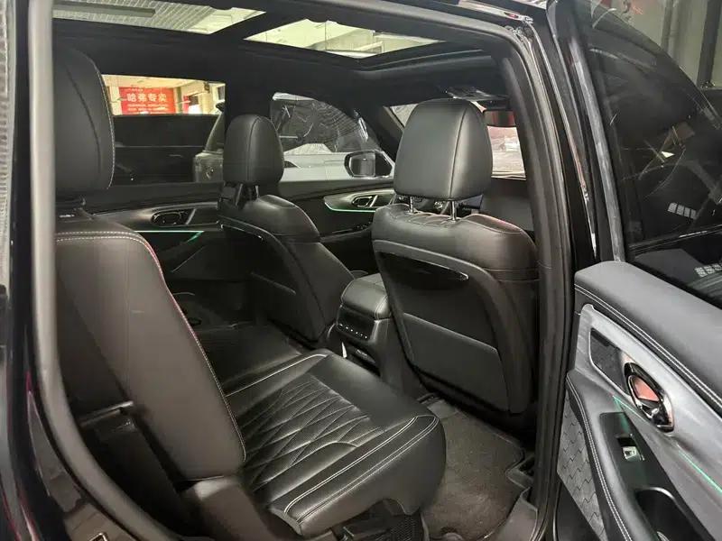 Trumpchi GS8 2022 Dual Engine Series 2.0TM Hybrid 4WD Premium Edition 7-Seater — миниатюра 15
