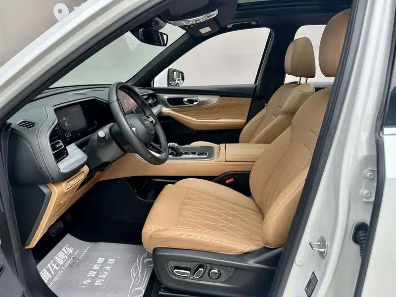 Trumpchi GS8 2025 Navigator Series 2.0TGDI 2WD 5-Seater Luxury Edition — миниатюра 11
