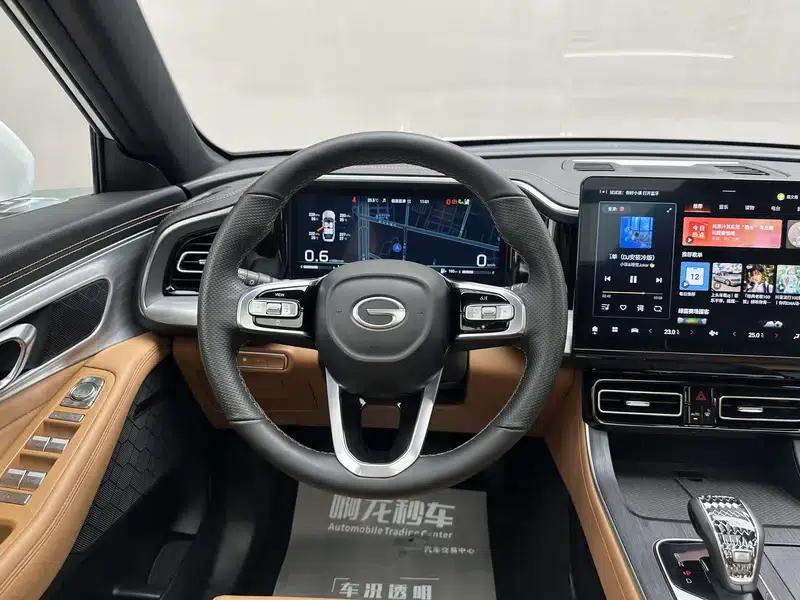 Trumpchi GS8 2025 Navigator Series 2.0TGDI 2WD 5-Seater Luxury Edition — миниатюра 9