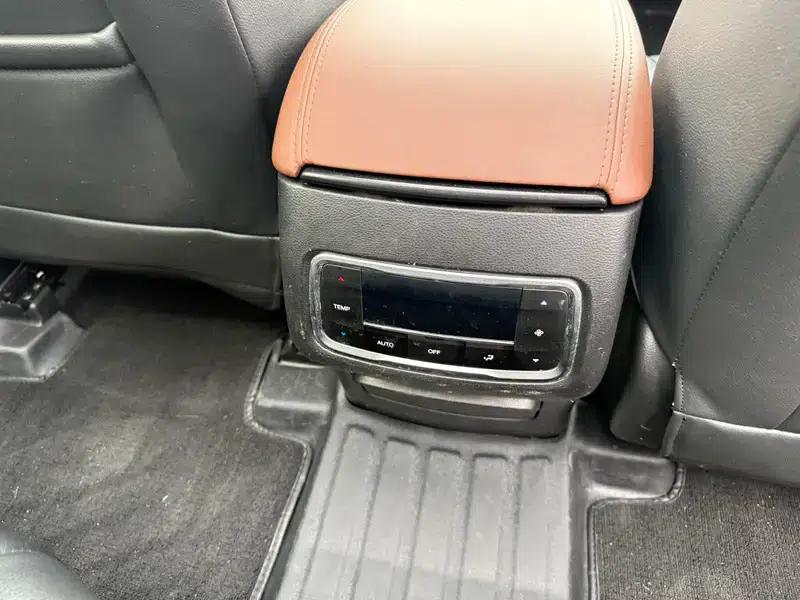 Trumpchi GS8 2017 320T 2WD Premium Edition 7-Seater — миниатюра 8