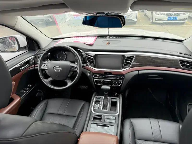 Trumpchi GS8 2017 320T 2WD Premium Edition 7-Seater — миниатюра 10