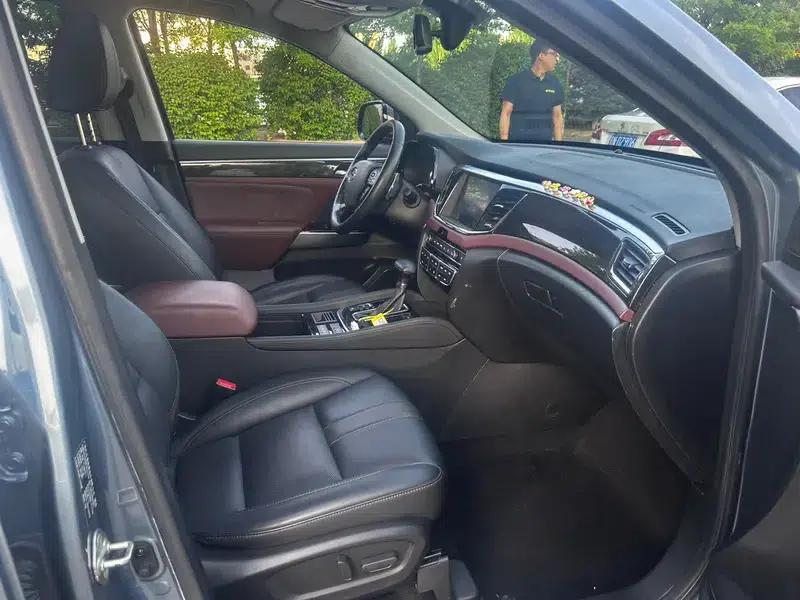 Trumpchi GS8 2017 320T 2WD Luxury Intelligent Connected Edition 7-Seater — миниатюра 10