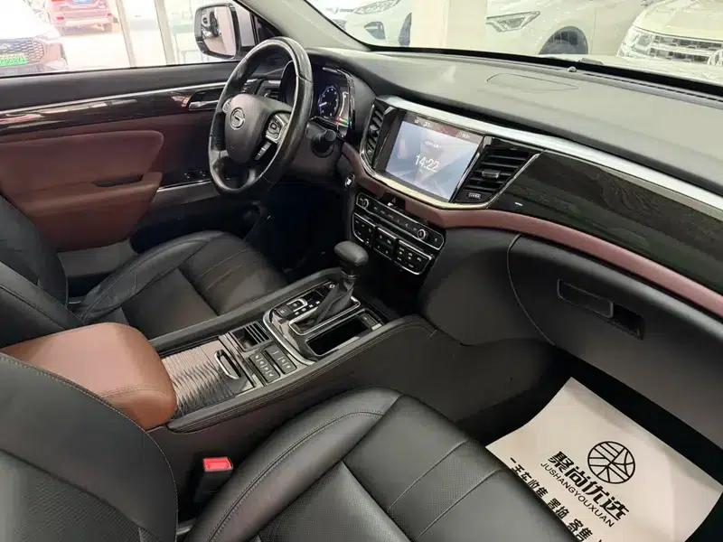 Trumpchi GS8 2017 320T 2WD Luxury Intelligent Connected Edition 7-Seater — миниатюра 11