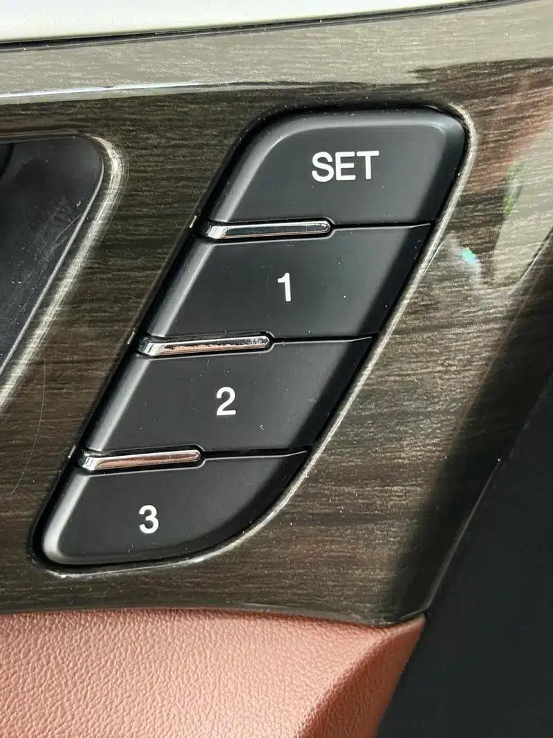 Trumpchi GS8 2017 320T 2WD Luxury Intelligent Connected Edition 7-Seater — миниатюра 7