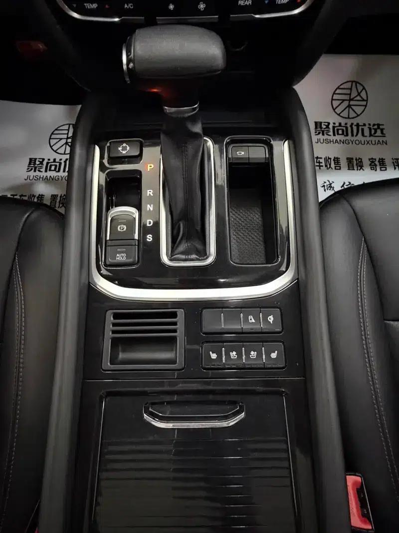 Trumpchi GS8 2017 320T 2WD Luxury Intelligent Connected Edition 7-Seater — миниатюра 9