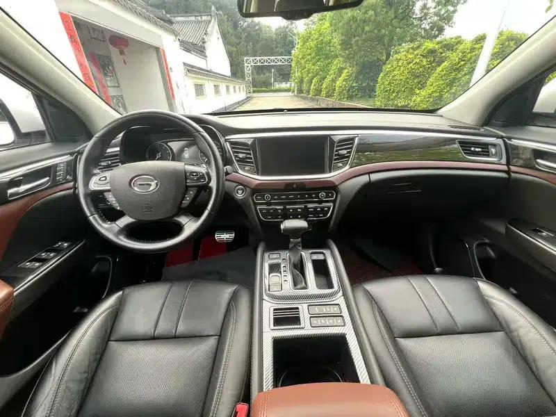Trumpchi GS8 2017 320T 2WD Luxury Intelligent Connected Edition 7-Seater — миниатюра 7