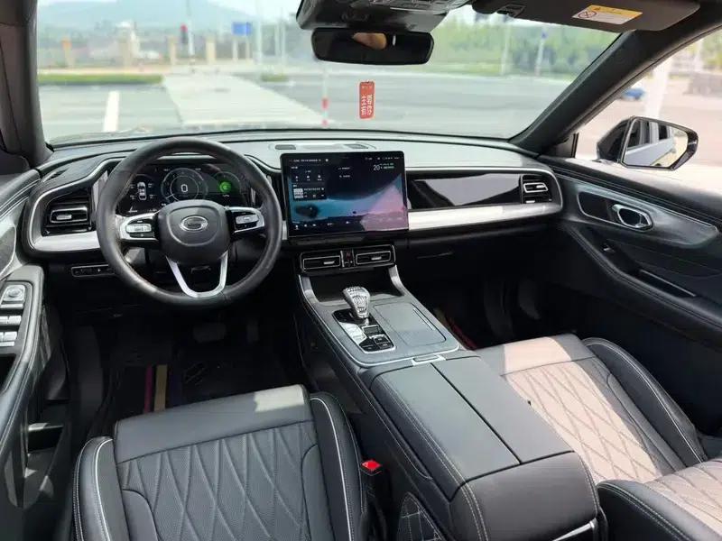 Trumpchi GS8 2025 Navigator Series 2.0TGDI 2WD 5-Seater Luxury Edition — миниатюра 5