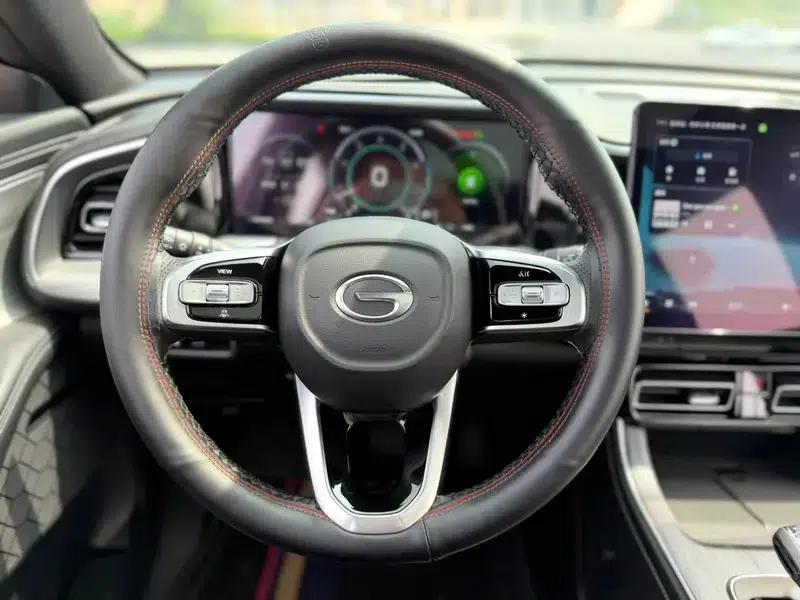 Trumpchi GS8 2025 Navigator Series 2.0TGDI 2WD 5-Seater Luxury Edition — миниатюра 8