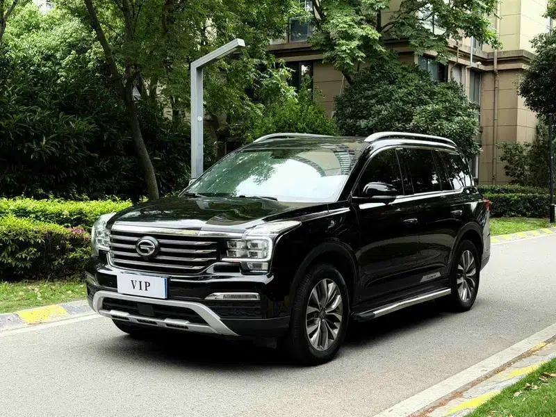 Trumpchi GS8 2017 320T 2WD Luxury Intelligent Connected Edition 7-Seater — миниатюра 1