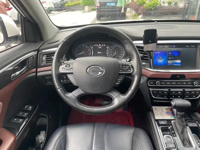 Trumpchi GS8 2017 320T 2WD Luxury Edition 7-Seater — миниатюра 15