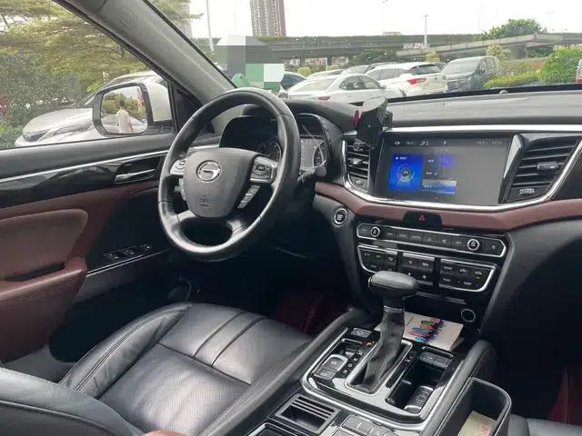 Trumpchi GS8 2017 320T 2WD Luxury Edition 7-Seater — миниатюра 17