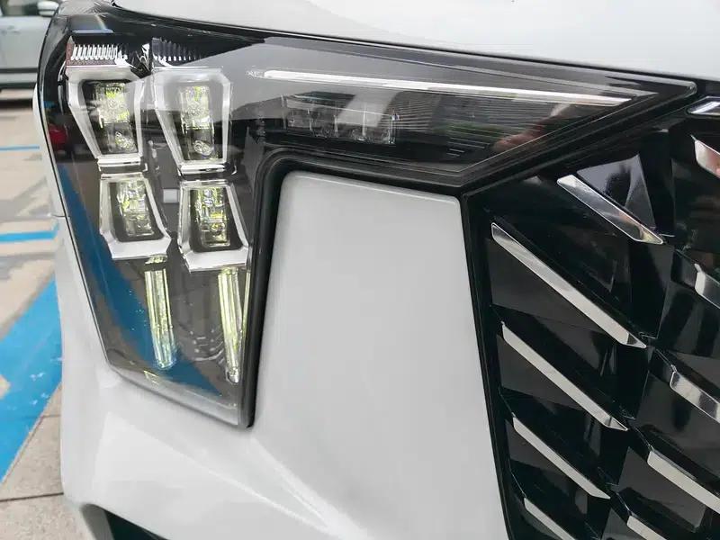 Trumpchi GS8 2022 Navigator Series 2.0TGDI 2WD Luxury Intelligent Connected 7-Seater — миниатюра 11