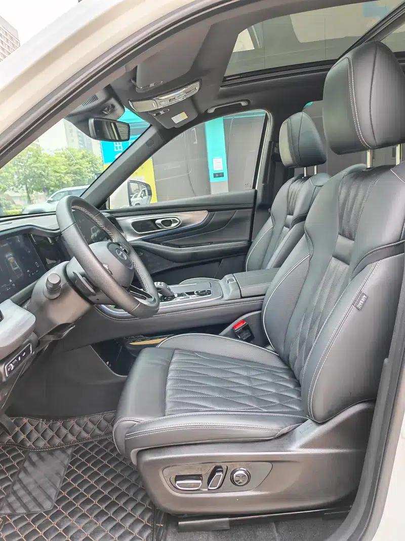 Trumpchi GS8 2022 Navigator Series 2.0TGDI 2WD Luxury Intelligent Connected 7-Seater — миниатюра 13