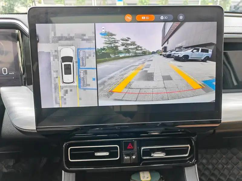 Trumpchi GS8 2022 Navigator Series 2.0TGDI 2WD Luxury Intelligent Connected 7-Seater — миниатюра 18