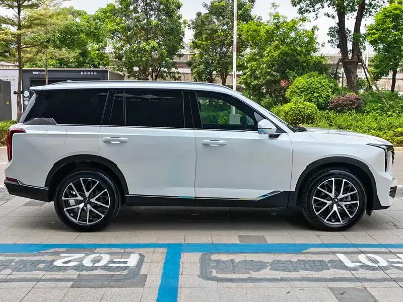 Trumpchi GS8 2022 Navigator Series 2.0TGDI 2WD Luxury Intelligent Connected 7-Seater — миниатюра 8