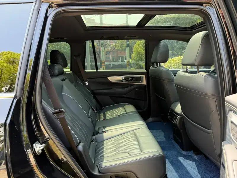 Trumpchi GS8 2022 Navigator Series 2.0TGDI 2WD Luxury Intelligent Connected 7-Seater — миниатюра 19