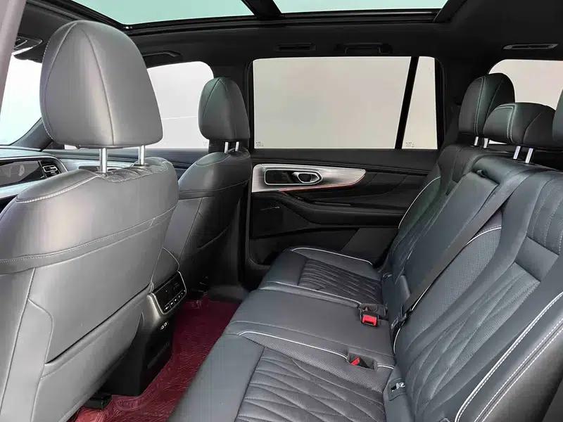 Trumpchi GS8 2022 Navigator Series 2.0TGDI 2WD Luxury Intelligent Connected 7-Seater — миниатюра 12