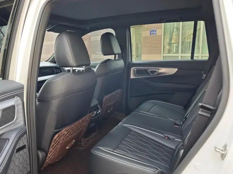 Trumpchi GS8 2025 Navigator Series 2.0TGDI 2WD 5-Seater Luxury Edition — миниатюра 8