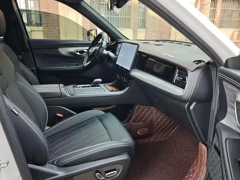 Trumpchi GS8 2025 Navigator Series 2.0TGDI 2WD 5-Seater Luxury Edition — миниатюра 9