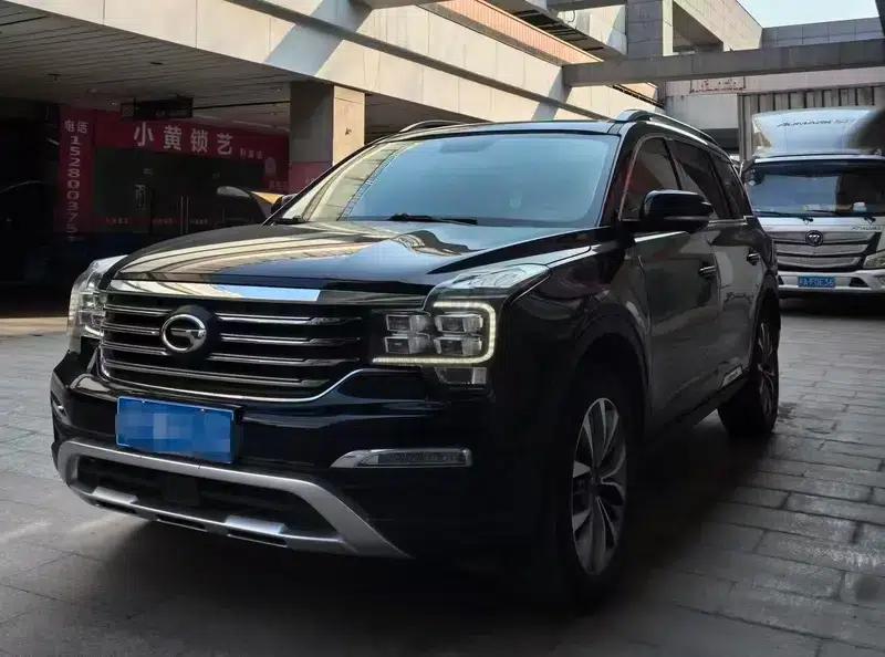 Trumpchi GS8 2017 320T 2WD Premium Edition 7-Seater — миниатюра 1