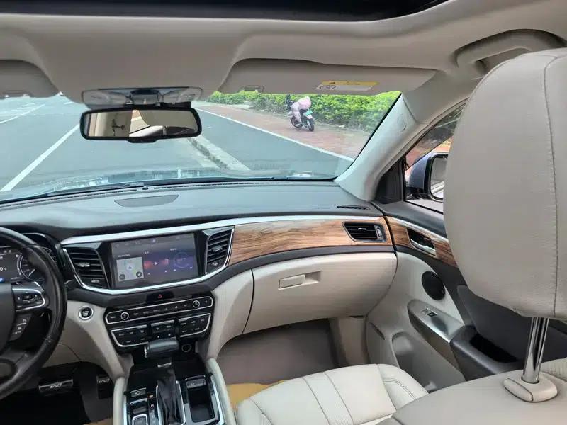 Trumpchi GS8 2017 320T 2WD Premium Edition 7-Seater — миниатюра 19