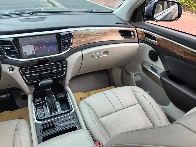 Trumpchi GS8 2017 320T 2WD Premium Edition 7-Seater — миниатюра 8