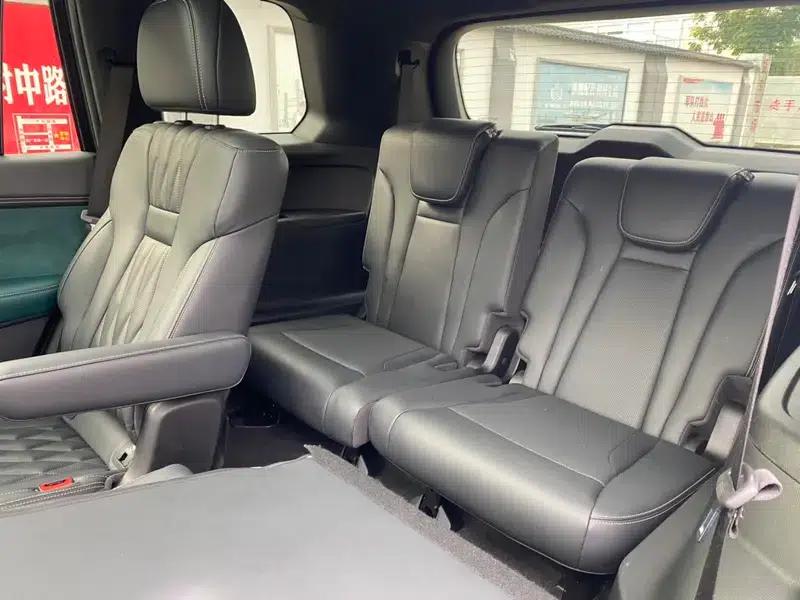 Trumpchi GS8 2022 Dual Engine Series 2.0TM Hybrid 2WD Premium Edition 6-Seater — миниатюра 17