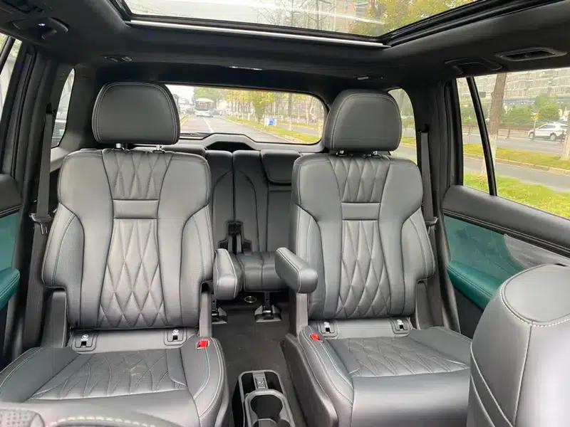 Trumpchi GS8 2022 Dual Engine Series 2.0TM Hybrid 2WD Premium Edition 6-Seater — миниатюра 19
