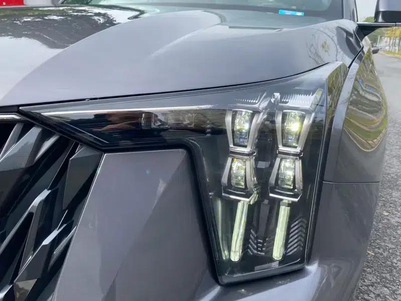 Trumpchi GS8 2022 Dual Engine Series 2.0TM Hybrid 2WD Premium Edition 6-Seater — миниатюра 9