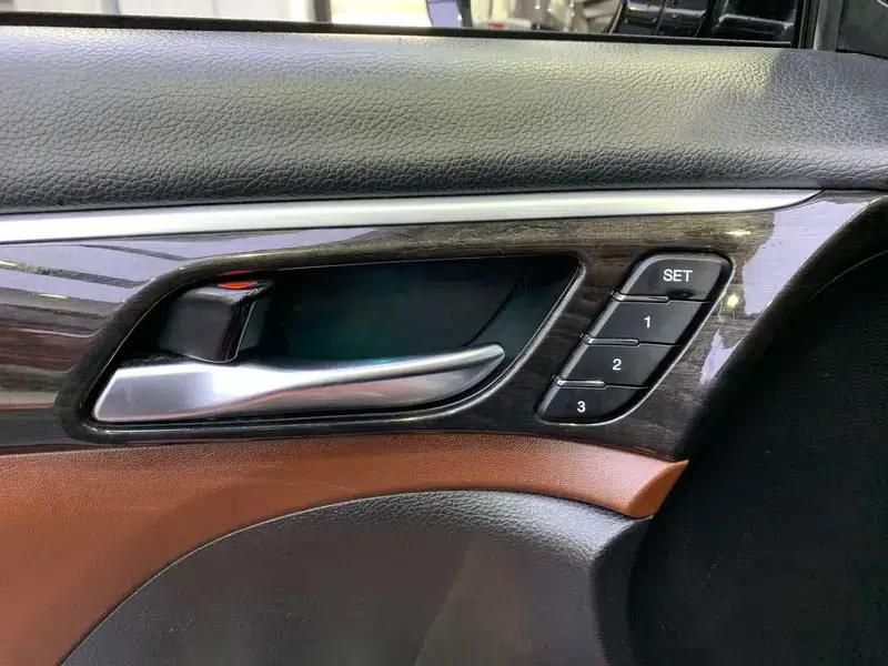 Trumpchi GS8 2017 320T 2WD Premium Edition 7-Seater — миниатюра 9