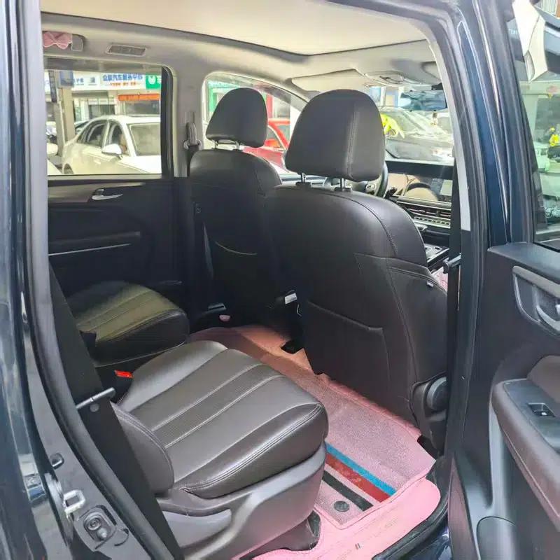 Trumpchi M6 2019 270T Automatic Premium Edition 7-seater National VI Emission Standard — миниатюра 9