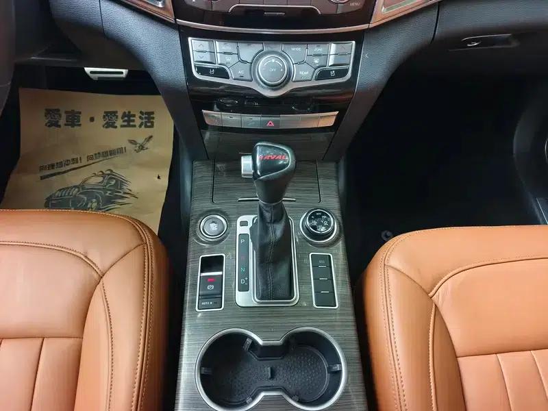 Haval H9 2015 2.0T 4WD Super Luxury 7-Seater — миниатюра 11