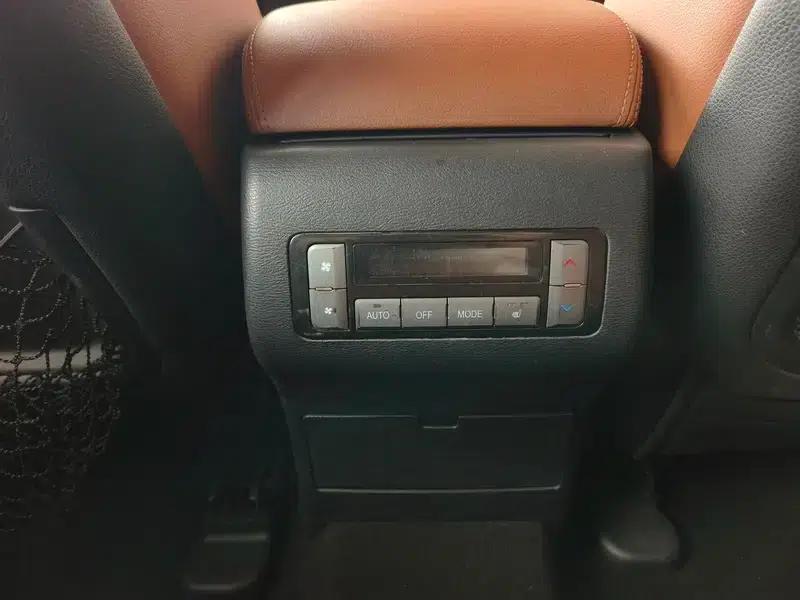Haval H9 2015 2.0T 4WD Super Luxury 7-Seater — миниатюра 12