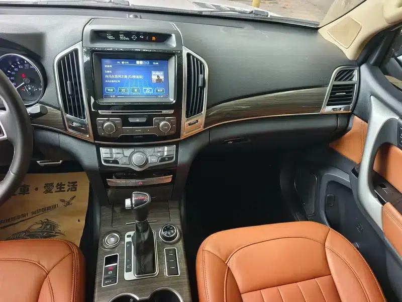 Haval H9 2015 2.0T 4WD Super Luxury 7-Seater — миниатюра 14
