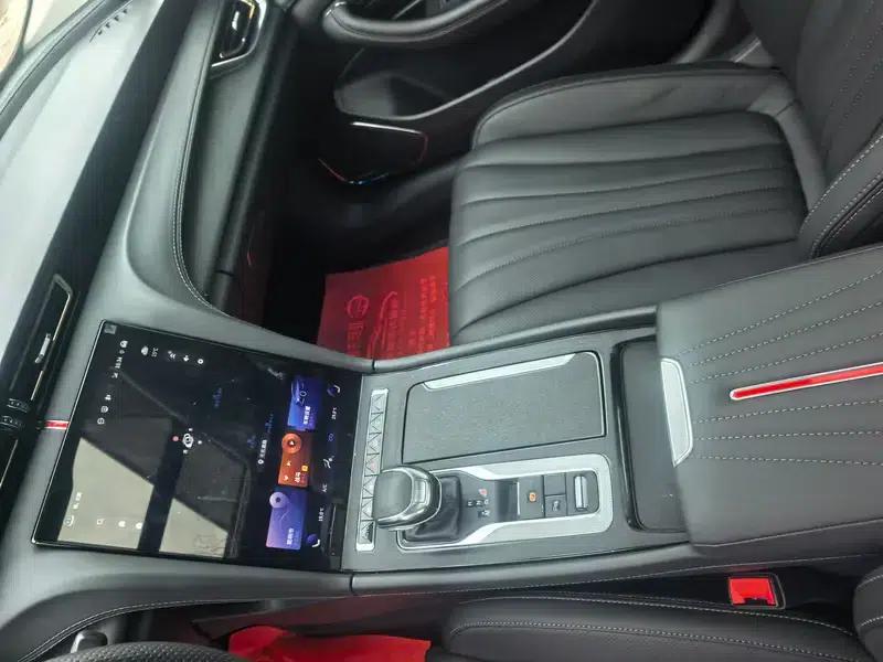 Hongqi H5 2023 2.0T Automatic Intelligent Flagship Edition — миниатюра 7