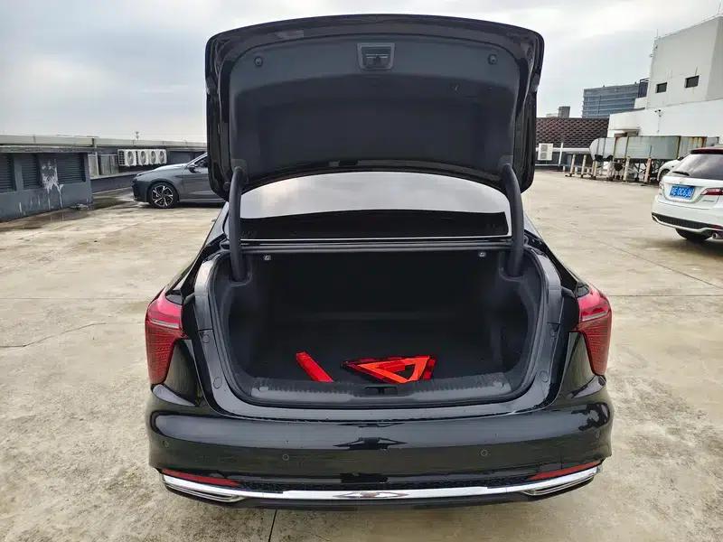 Hongqi H5 2023 2.0T Automatic Intelligent Flagship Edition — миниатюра 15