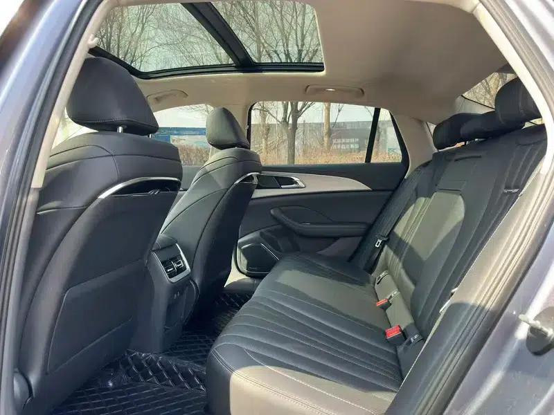 Hongqi H5 2023 2.0T Automatic Intelligent Flagship Edition — миниатюра 10